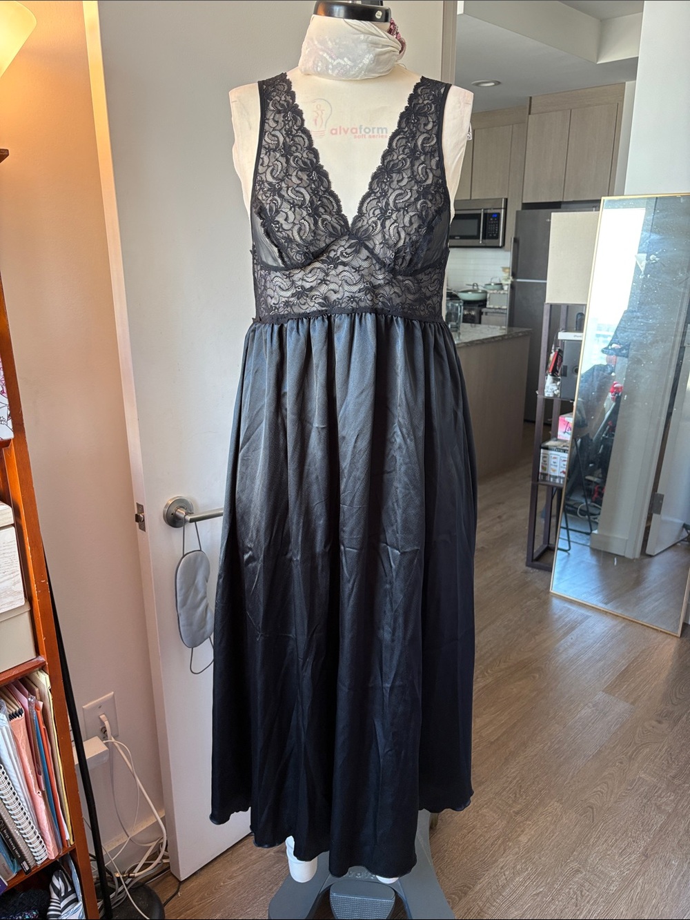 Black Lace & Satin Nightdress - Women's Chemise